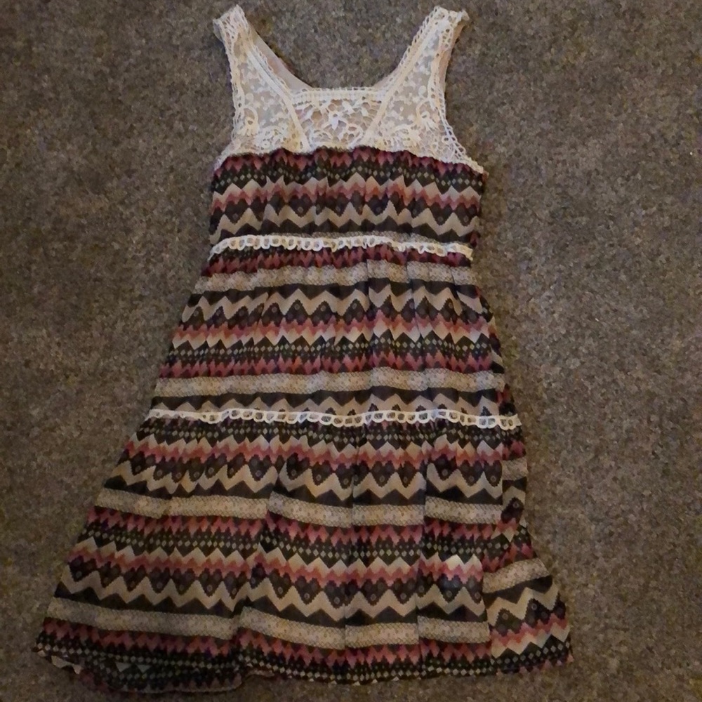 Super cute dress!